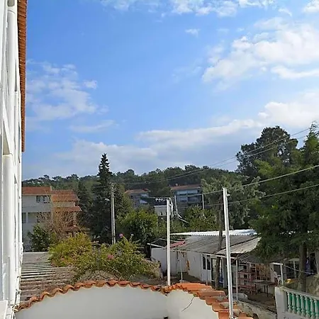 Ξενοδοχείο Villa Hotel *
