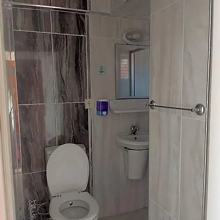 Ξενοδοχείο Villa Hotel