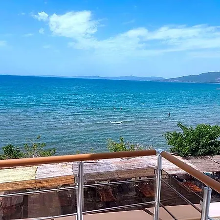 Villa Hotel Ξενοδοχείο *